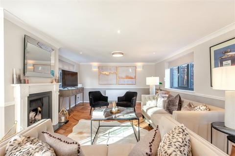 4 bedroom detached house for sale, Meadow Way, Wilmslow, Cheshire, SK9
