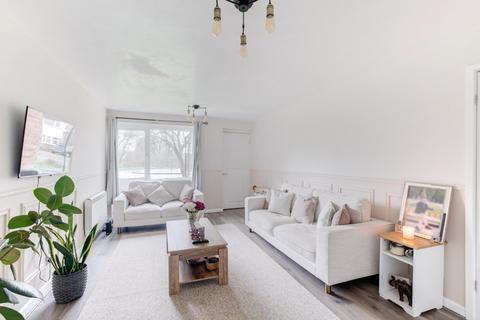 2 bedroom maisonette for sale, Nethercote Gardens, Solihull B90
