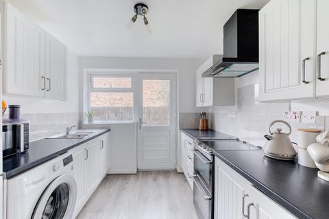 2 bedroom maisonette for sale, Nethercote Gardens, Solihull B90