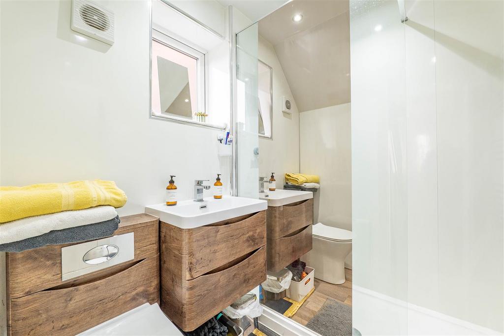 Family Shower Room
