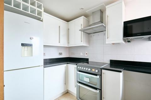 2 bedroom apartment for sale, Regent On The River, Fulham, SW6