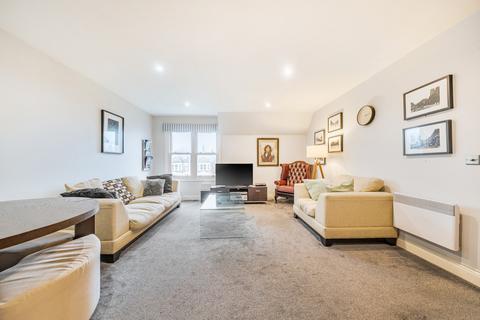 2 bedroom apartment for sale, Bromley Road, London