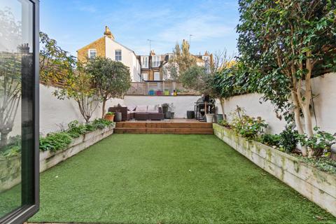 5 bedroom terraced house to rent, Webbs Road, London, SW11