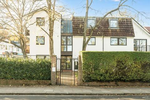 2 bedroom flat for sale, Stanhope Road, London N6