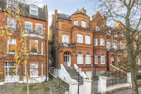 2 bedroom flat for sale, Greencroft Gardens, London NW6