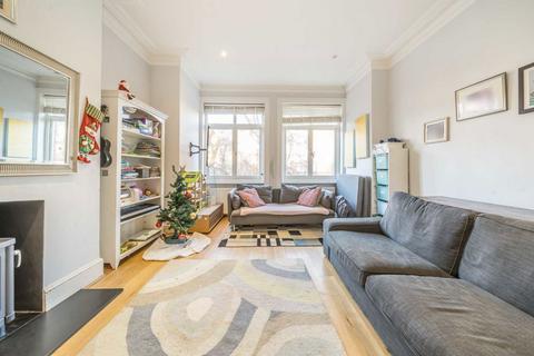 2 bedroom flat for sale, Greencroft Gardens, London NW6