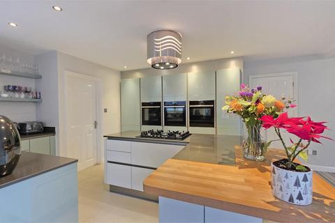 4 bedroom detached house for sale, Godsons Lane, Southam, CV47