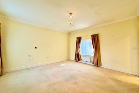 2 bedroom detached bungalow for sale, Queens Mead, Edgware, HA8