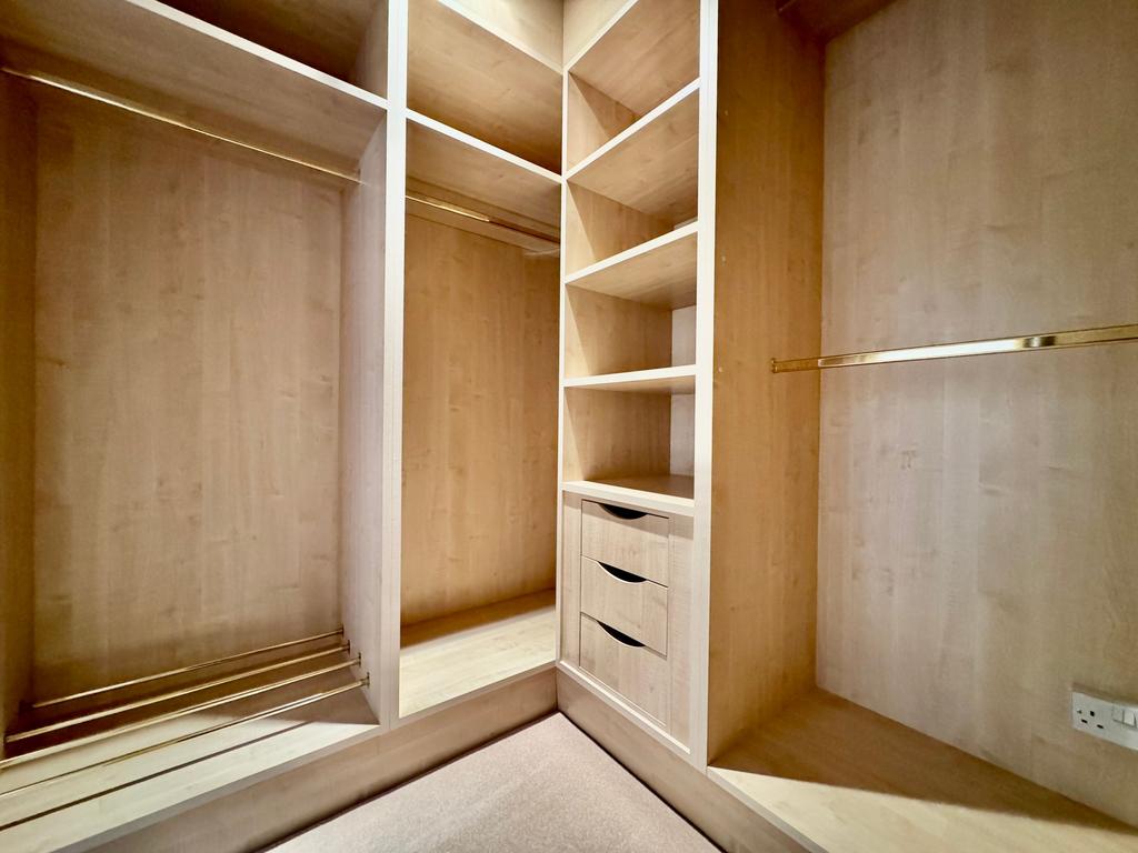 Walk in wardrobe