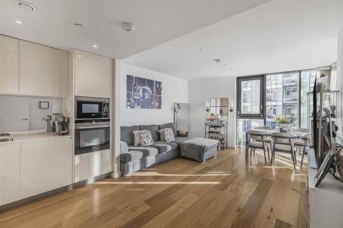 2 bedroom flat for sale, Eastfields Avenue, London