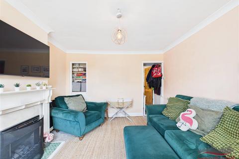 2 bedroom terraced house for sale, Roxeth Hill, Harrow