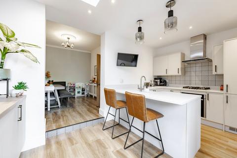 3 bedroom terraced house for sale, Dereham Road, Norwich