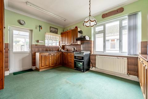2 bedroom detached bungalow for sale, Caister Road, Great Yarmouth