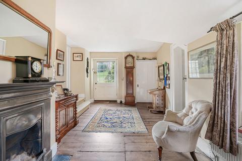 3 bedroom character property for sale, Castle Gardens, Dorking, RH4 1NY