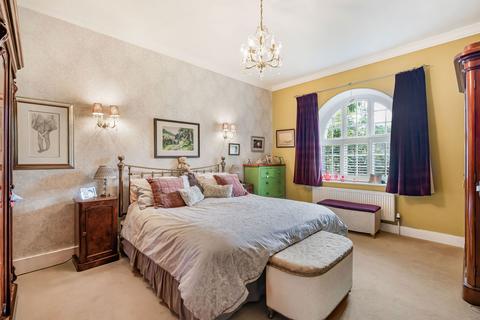 undefined, Castle Gardens, Dorking, RH4 1NY