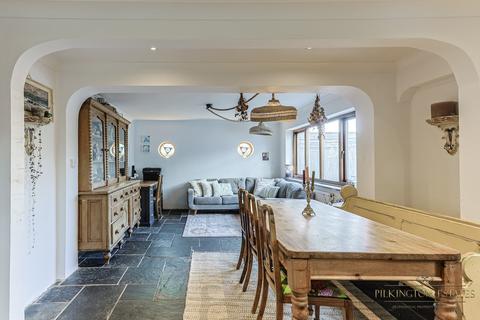 4 bedroom detached house for sale, Combe Lane, Bude EX23