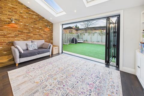 4 bedroom semi-detached house for sale, Havers Avenue, Hersham, Walton-On-Thames