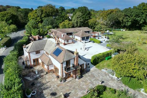 undefined, * SIGNATURE HOME * Hay Green Lane, Hook End, Brentwood
