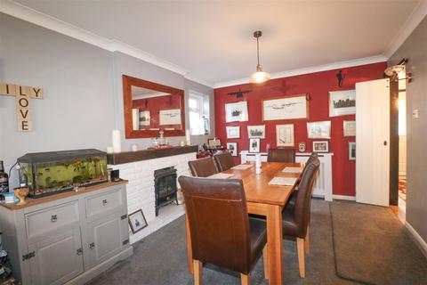 undefined, Fernhill Road, Farnborough GU14