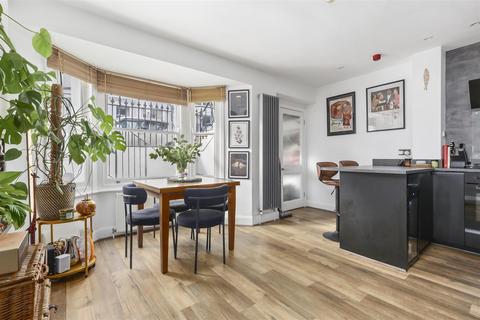 2 bedroom flat for sale, Medina Road, Finsbury Park