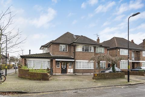 6 bedroom detached house for sale, Beaufort Road, London, W5