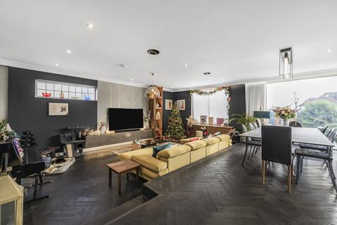 6 bedroom detached house for sale, Beaufort Road, London, W5