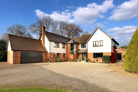 5 bedroom detached house for sale, Disraeli Park, Beaconsfield, Buckinghamshire, HP9