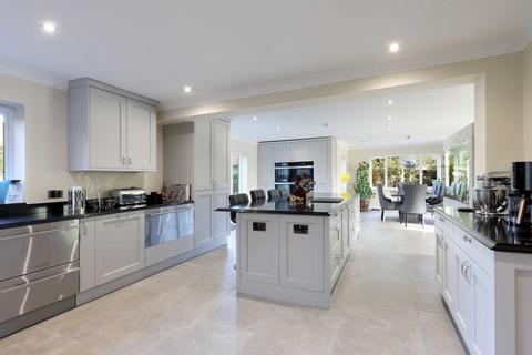 5 bedroom detached house for sale, Disraeli Park, Beaconsfield, Buckinghamshire, HP9