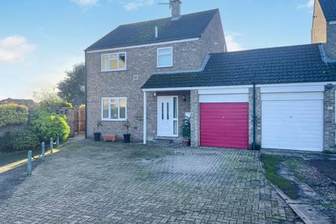 3 bedroom link detached house for sale, Edmund Road, Brandon IP27