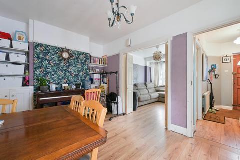 2 bedroom semi-detached house for sale, Ashurst Road, Tadworth KT20