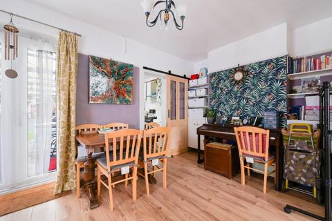 2 bedroom semi-detached house for sale, Ashurst Road, Tadworth KT20