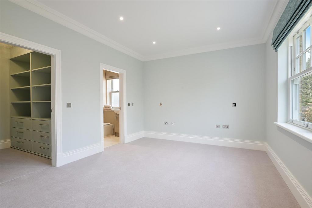 WINDLESHAM- (20).jpg