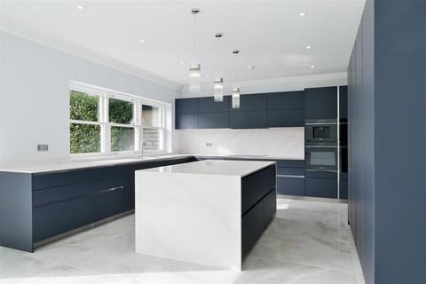 undefined, Furze Grove, Kingswood,