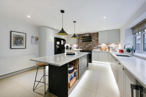undefined, Wonford Close, Tadworth KT20