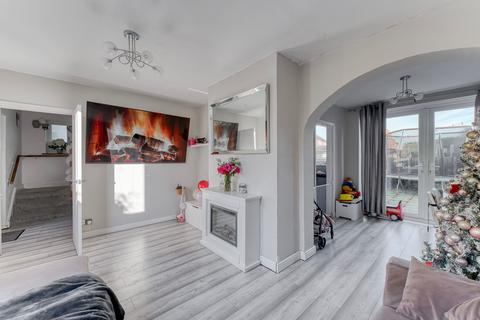 3 bedroom semi-detached house for sale, University Crescent, Gorleston