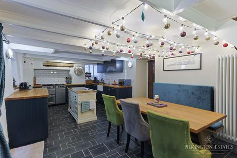 undefined, Fore Street, Looe PL13