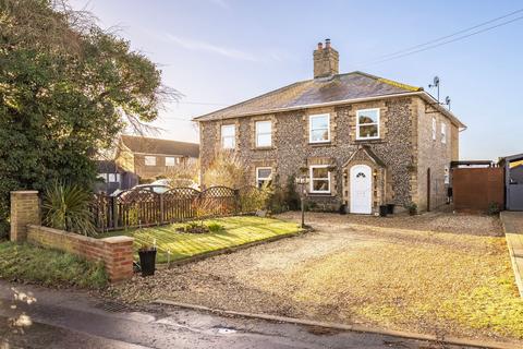 4 bedroom semi-detached house for sale, Griston Road, Watton