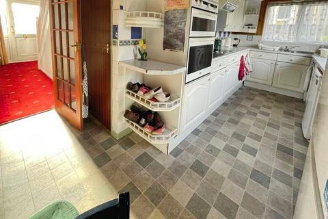 3 bedroom bungalow for sale, Wernlys Road, Pen-Y-Fai, Bridgend, CF31