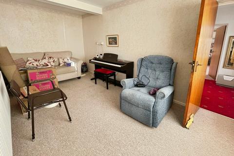 3 bedroom bungalow for sale, Wernlys Road, Pen-Y-Fai, Bridgend, CF31