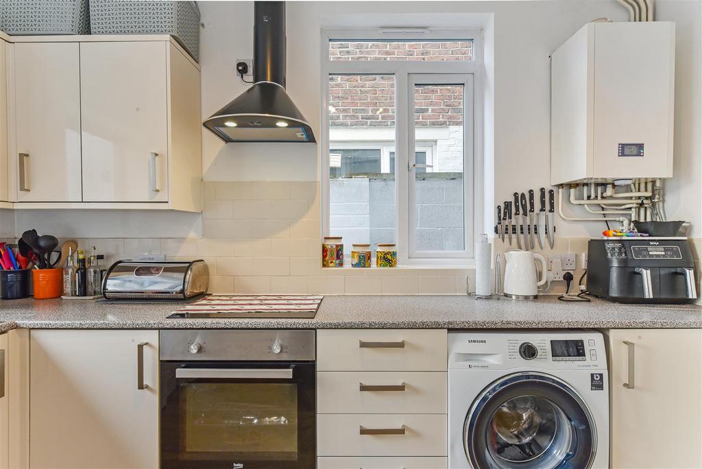 Kitchen Side.jpg
