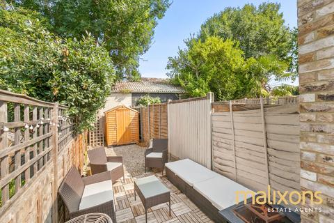 2 bedroom flat for sale, Dumbarton Road, London SW2