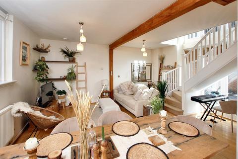 undefined, Tudeley, Tonbridge