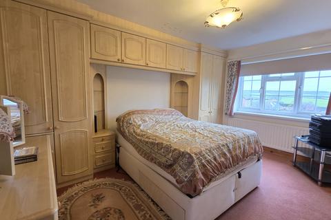 4 bedroom detached house for sale, Paddock Close, Napton, CV47
