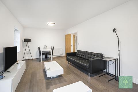 2 bedroom flat for sale, Linden Way, Southgate, London, N14