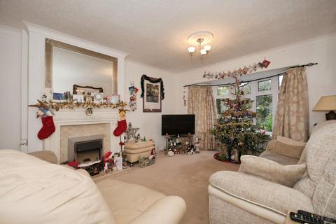 3 bedroom semi-detached house for sale, Davids Drive, Wingerworth, Chesterfield, S42 6TT