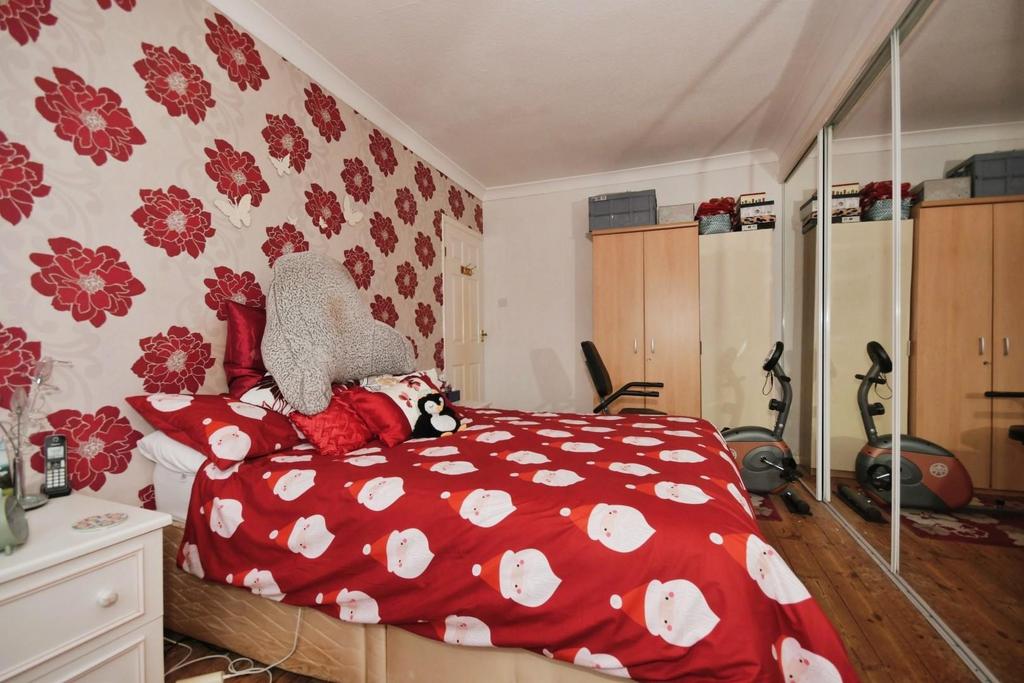 BED 1 02.jpg