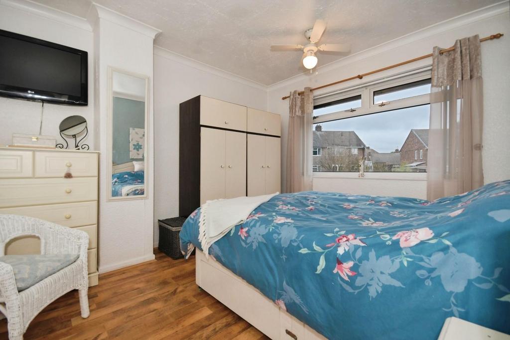 BED 1.jpg