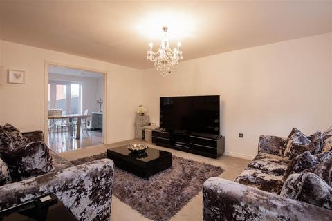 4 bedroom detached house for sale, Darwin Drive, Leyland