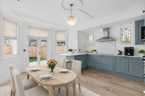 4 bedroom terraced house for sale, Clevedon Road, London SE20