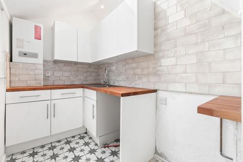 3 bedroom terraced house for sale, Brocklesby Road, London SE25